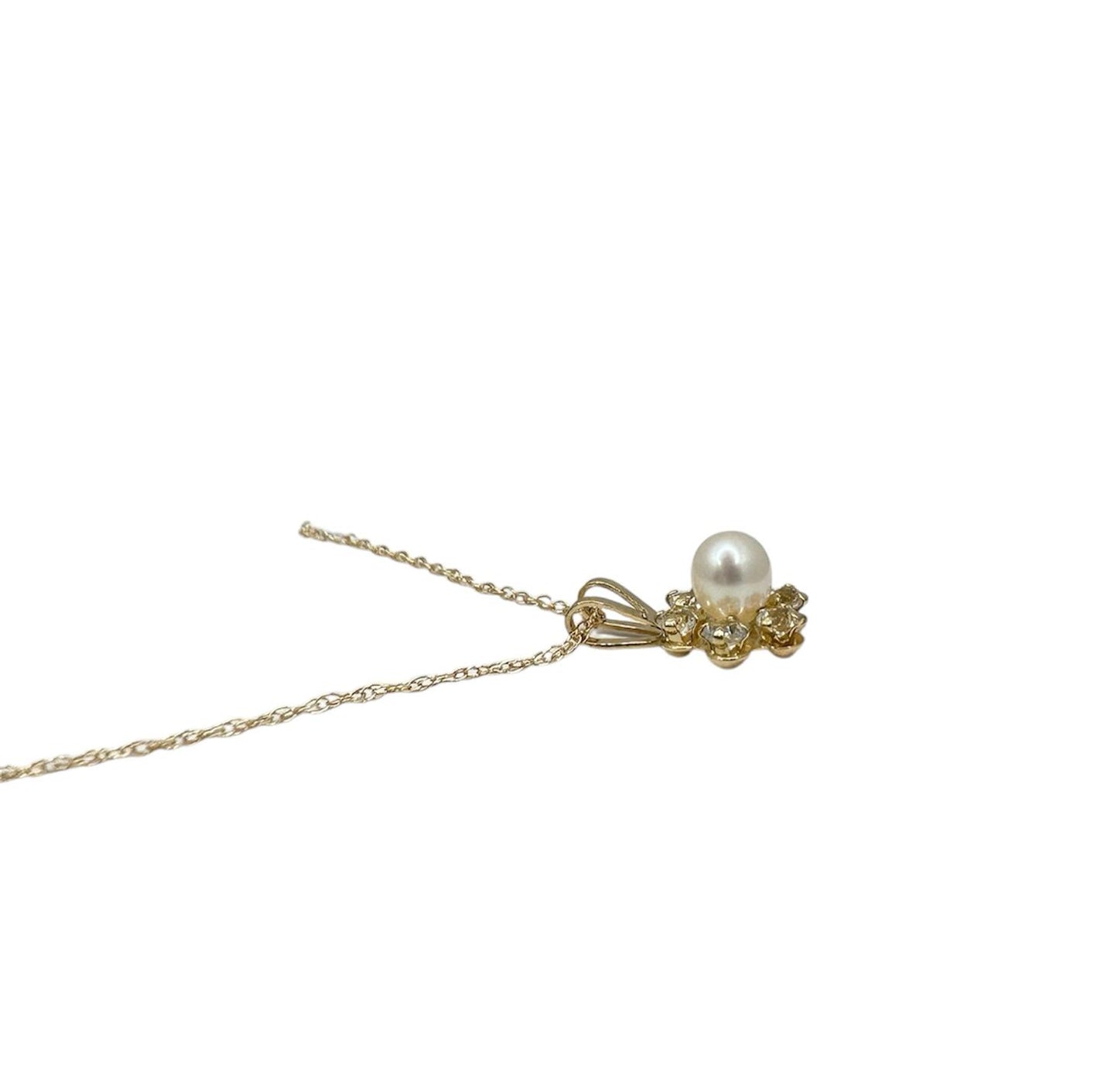COLLAR DE PERLA Y PIEDRA DE TOPACIO BLANCO