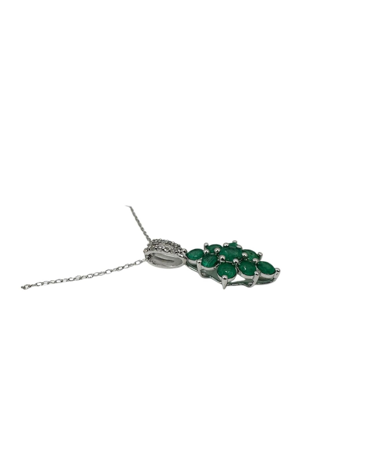 COLLAR DE PIEDRA ESMERALDA
