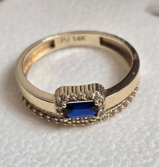 Anillo de piedra azul