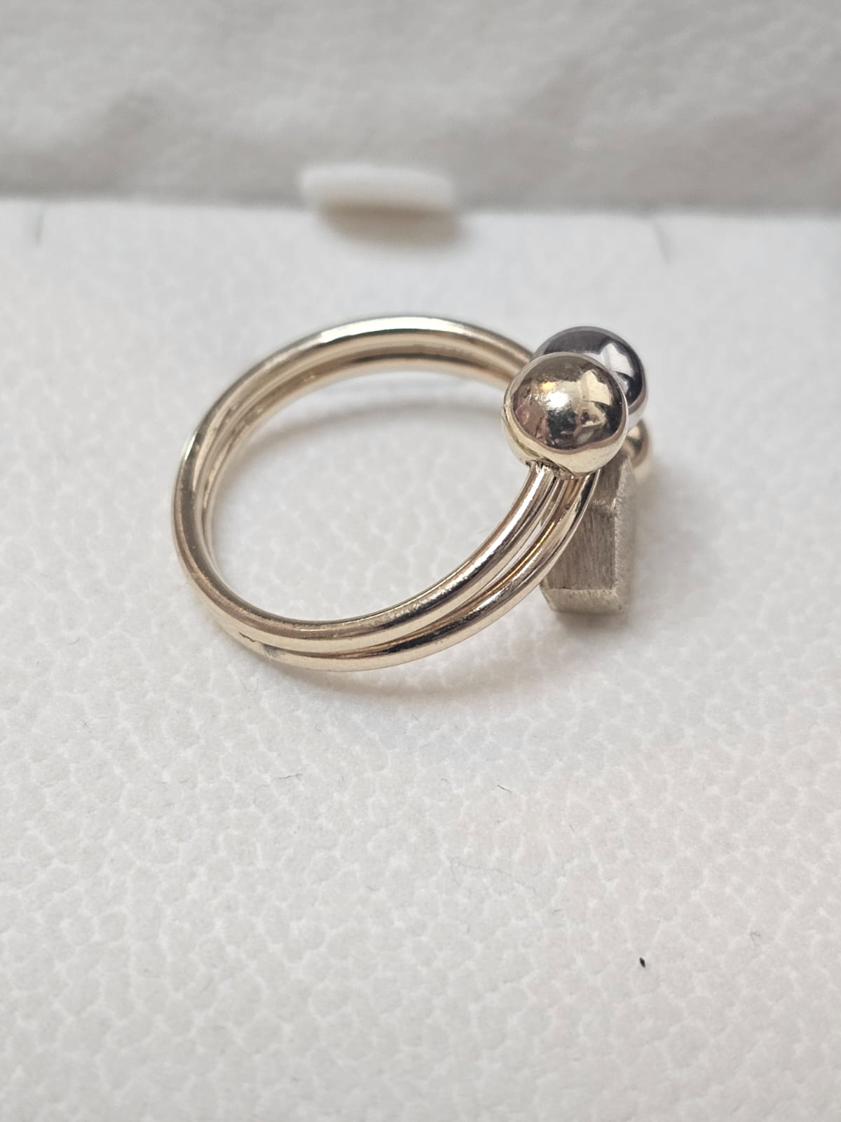 Anillo Bolas tres oros